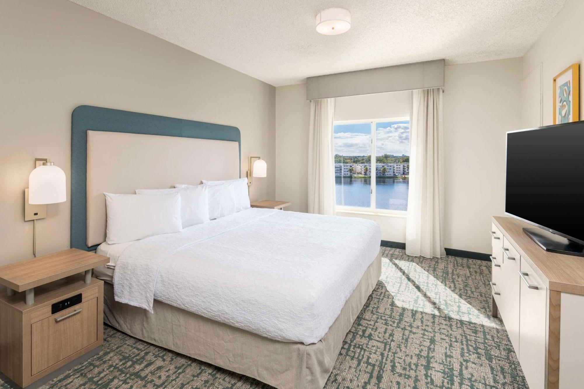 Homewood Suites Miami Airport/Blue Lagoon Bagian luar foto