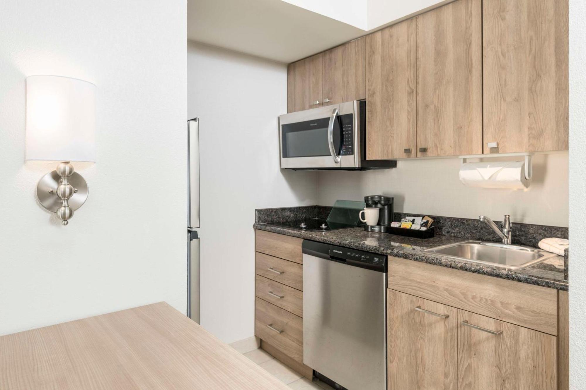 Homewood Suites Miami Airport/Blue Lagoon Bagian luar foto